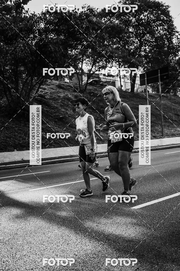 Buy your photos of the eventFotos de Corrida em Preto & Branco on Fotop