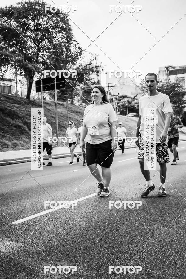 Buy your photos of the eventFotos de Corrida em Preto & Branco on Fotop