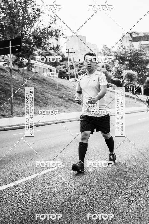 Buy your photos of the eventFotos de Corrida em Preto & Branco on Fotop