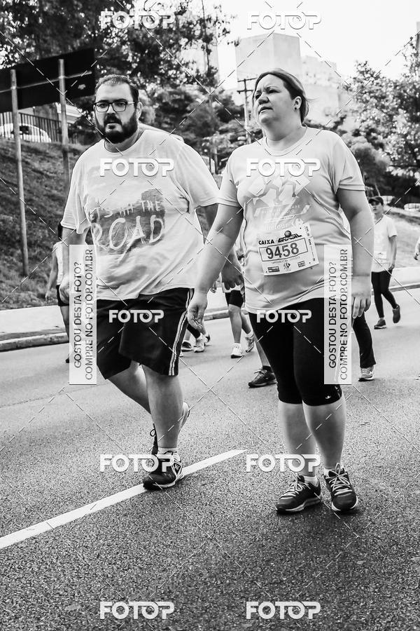 Buy your photos of the eventFotos de Corrida em Preto & Branco on Fotop