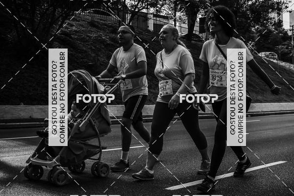 Buy your photos of the eventFotos de Corrida em Preto & Branco on Fotop