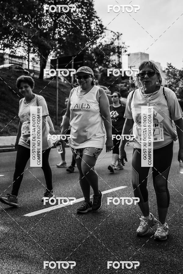 Buy your photos of the eventFotos de Corrida em Preto & Branco on Fotop