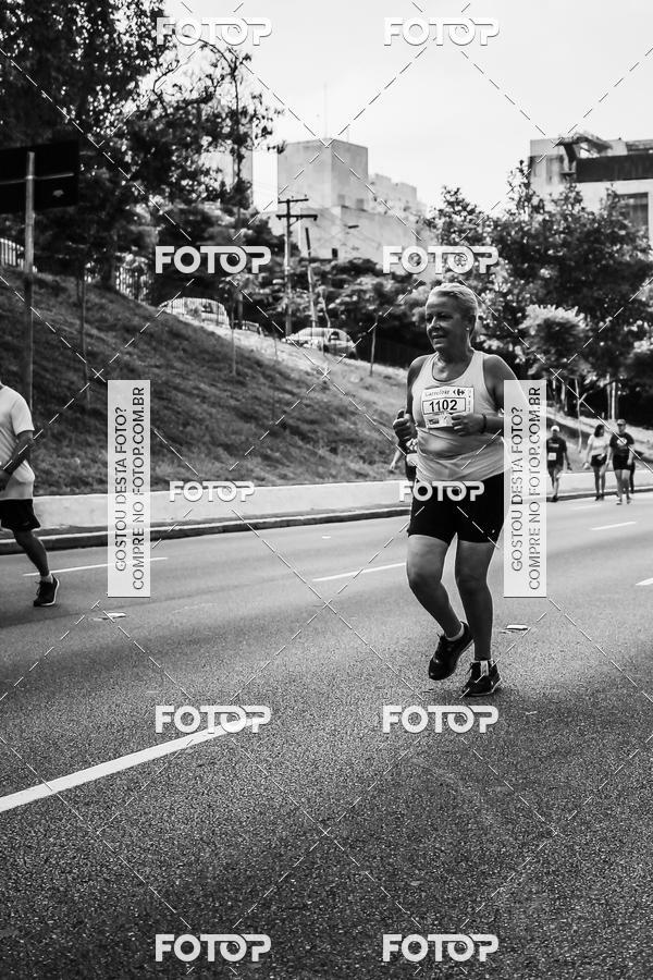 Buy your photos of the eventFotos de Corrida em Preto & Branco on Fotop