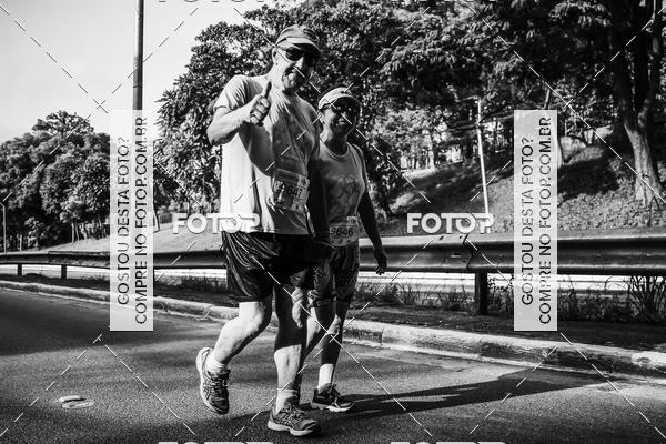 Buy your photos of the eventFotos de Corrida em Preto & Branco on Fotop
