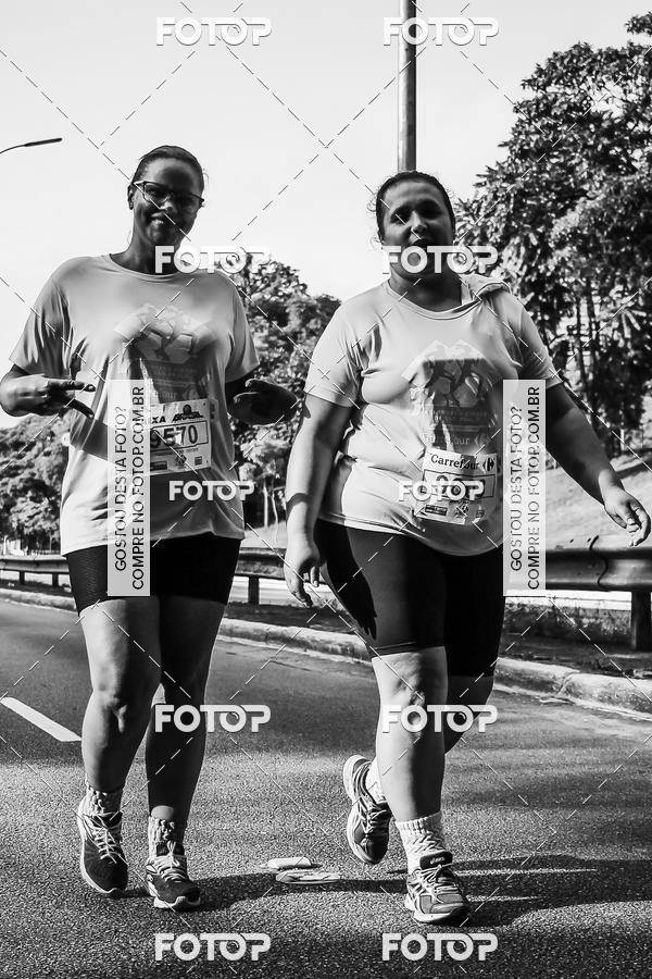 Buy your photos of the eventFotos de Corrida em Preto & Branco on Fotop