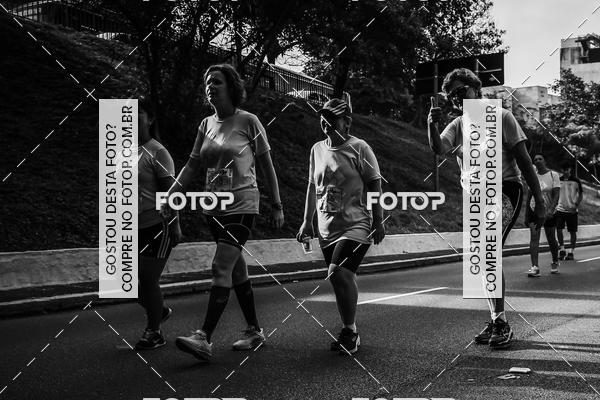 Buy your photos of the eventFotos de Corrida em Preto & Branco on Fotop