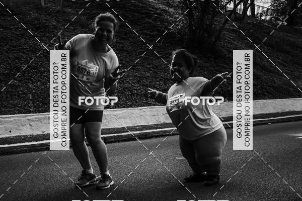 Buy your photos of the eventFotos de Corrida em Preto & Branco on Fotop