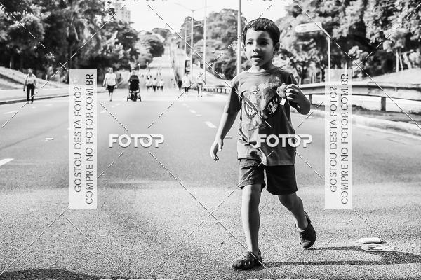 Buy your photos of the eventFotos de Corrida em Preto & Branco on Fotop