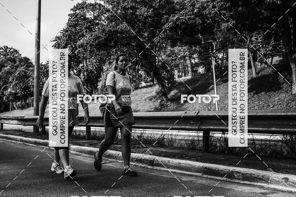 Buy your photos of the eventFotos de Corrida em Preto & Branco on Fotop