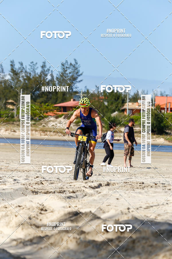 Buy your photos of the eventXTerra Camp Praia do Rosa 2018 on Fotop