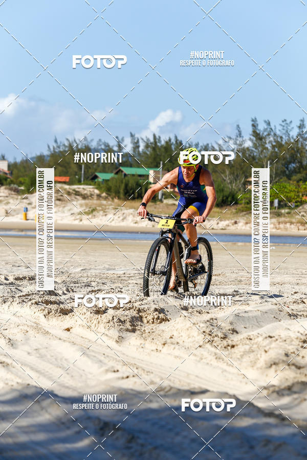 Buy your photos of the eventXTerra Camp Praia do Rosa 2018 on Fotop