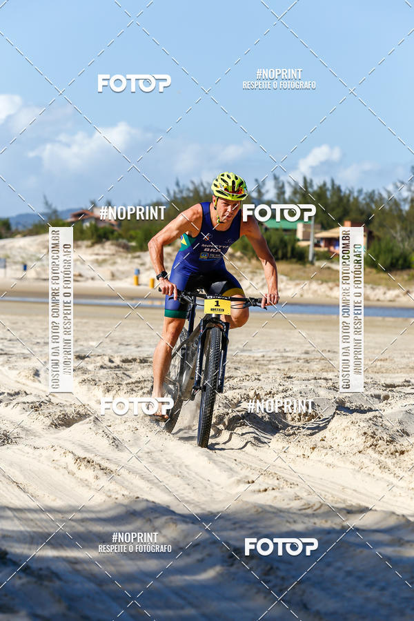 Buy your photos of the eventXTerra Camp Praia do Rosa 2018 on Fotop