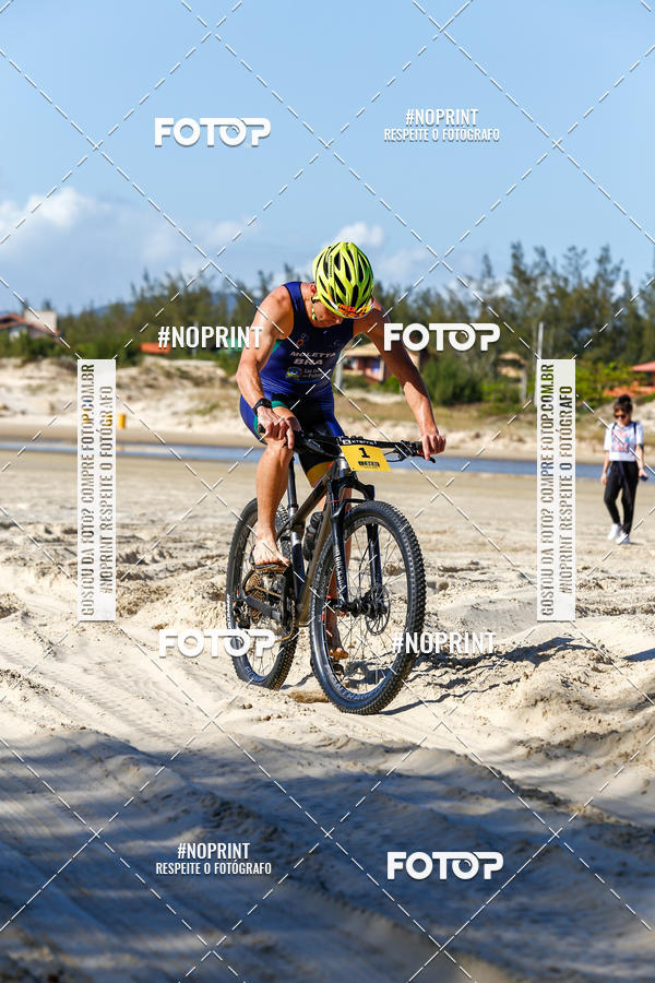 Buy your photos of the eventXTerra Camp Praia do Rosa 2018 on Fotop