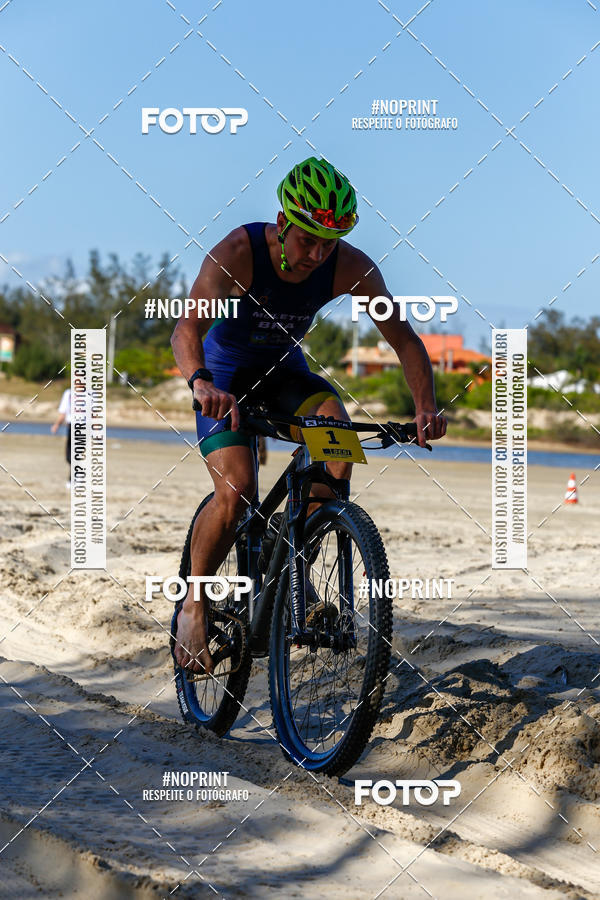Buy your photos of the eventXTerra Camp Praia do Rosa 2018 on Fotop