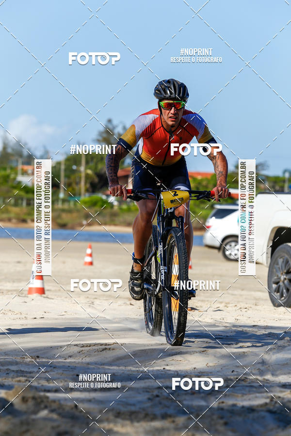 Buy your photos of the eventXTerra Camp Praia do Rosa 2018 on Fotop