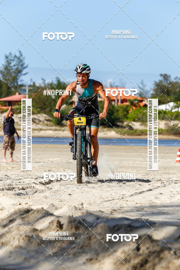 Buy your photos of the eventXTerra Camp Praia do Rosa 2018 on Fotop