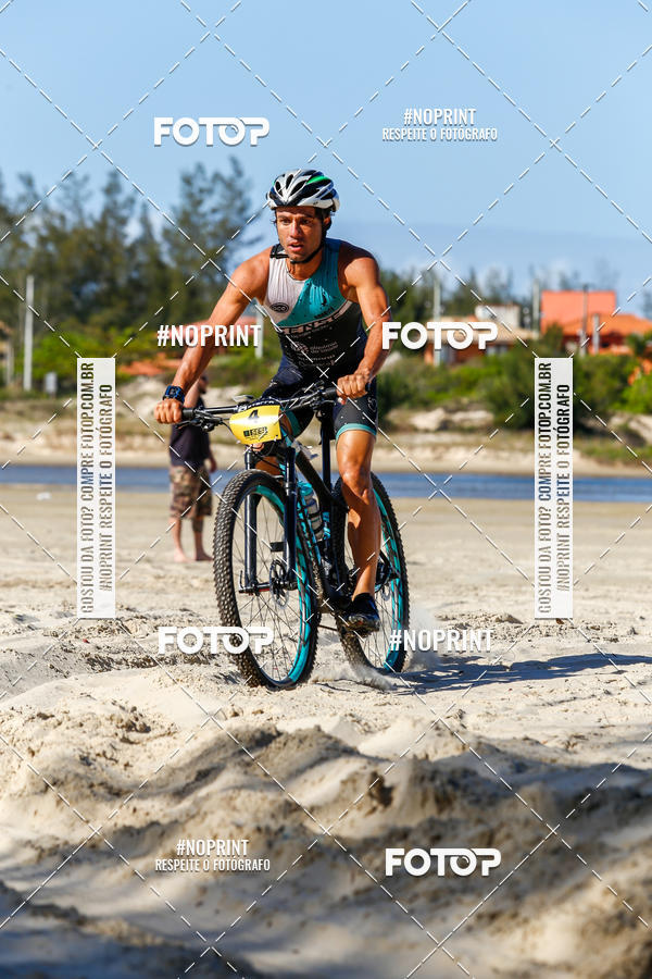 Buy your photos of the eventXTerra Camp Praia do Rosa 2018 on Fotop
