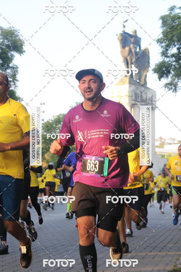 Buy your photos of the eventNat Geo Run on Fotop