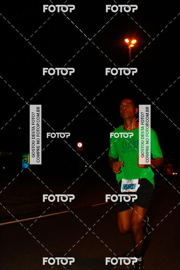 Achetez vos photos de l'vnementCupid's Night Run sur Fotop