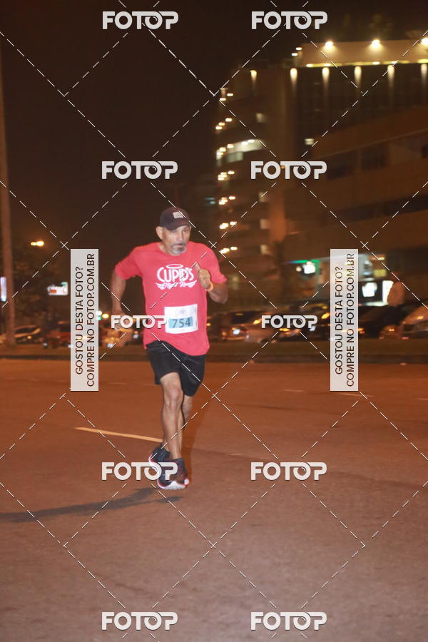 Buy your photos of the eventCupid's Night Run on Fotop
