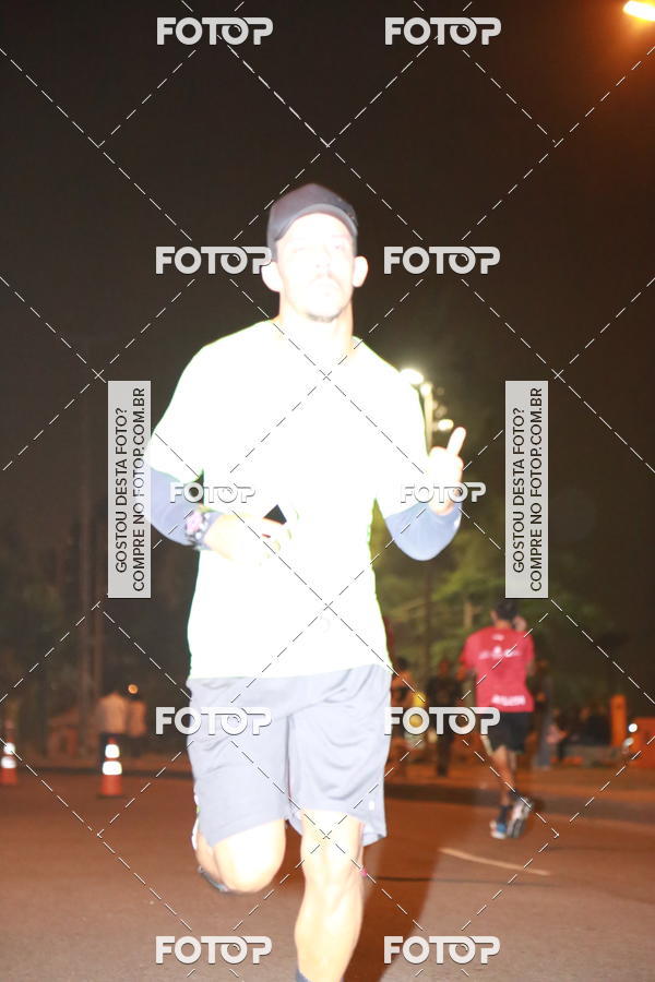 Buy your photos of the eventCupid's Night Run on Fotop