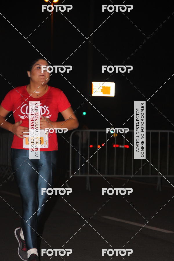 Achetez vos photos de l'vnementCupid's Night Run sur Fotop