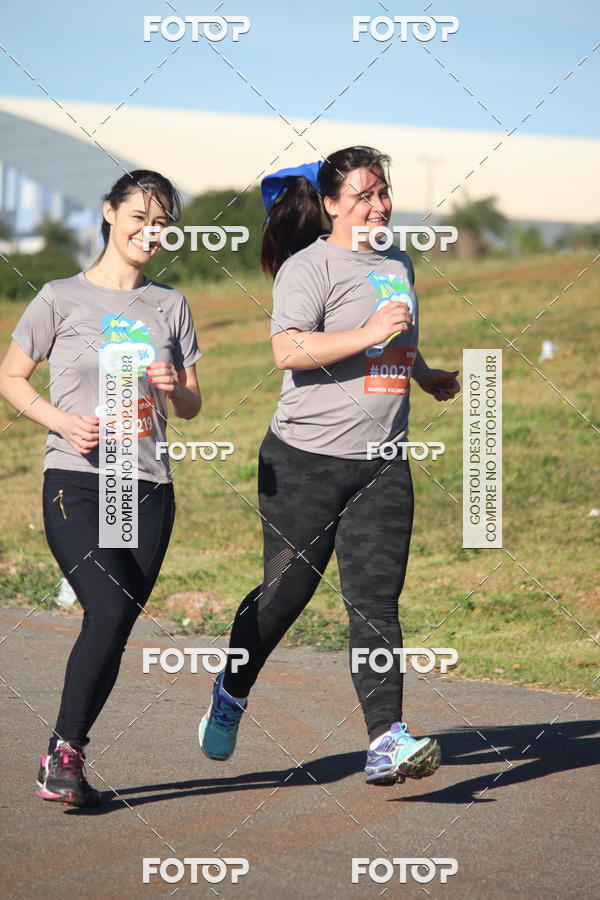 Buy your photos of the eventCorrida Insana 5K - Etapa Brasilia on Fotop