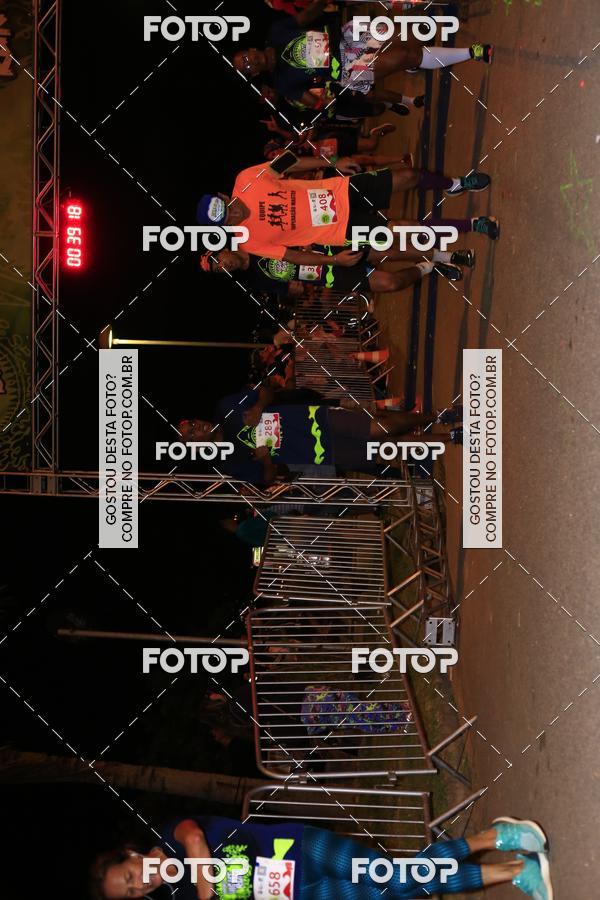 Buy your photos of the eventMarines Night Run on Fotop