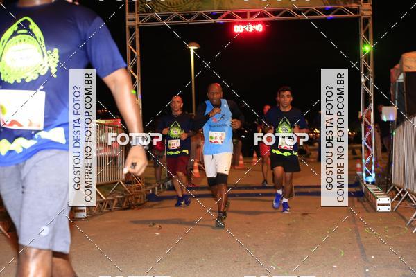 Buy your photos of the eventMarines Night Run on Fotop