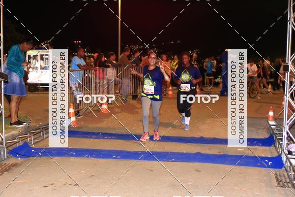 Buy your photos of the eventMarines Night Run on Fotop