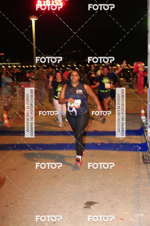 Buy your photos of the eventMarines Night Run on Fotop