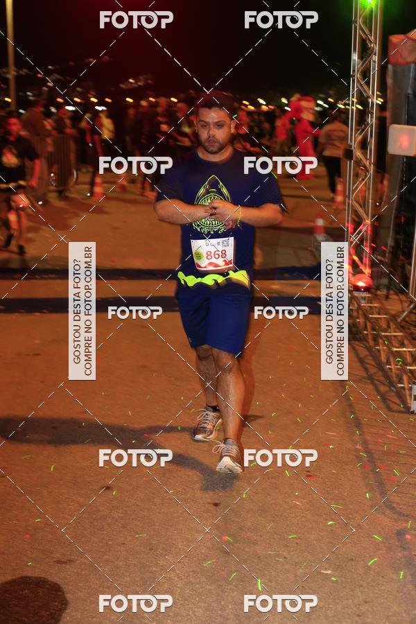 Buy your photos of the eventMarines Night Run on Fotop