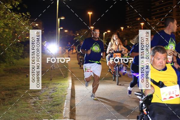 Buy your photos of the eventMarines Night Run on Fotop