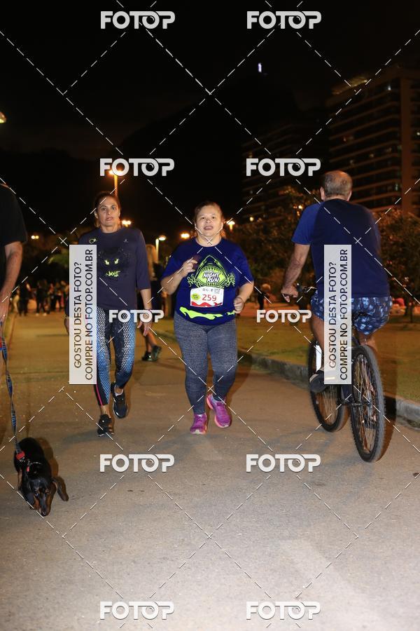 Buy your photos of the eventMarines Night Run on Fotop