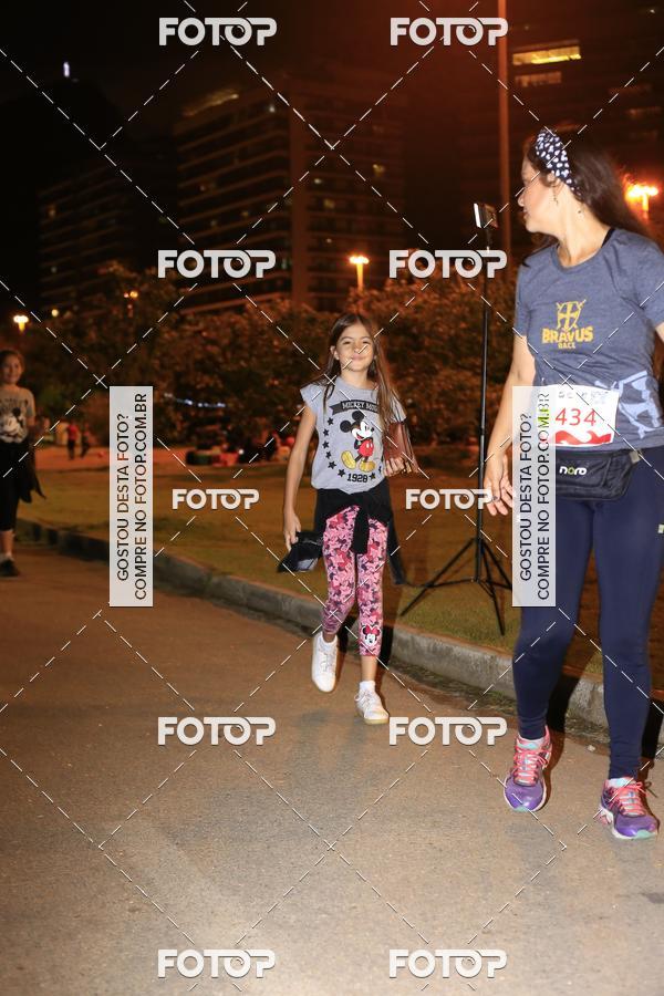 Buy your photos of the eventMarines Night Run on Fotop