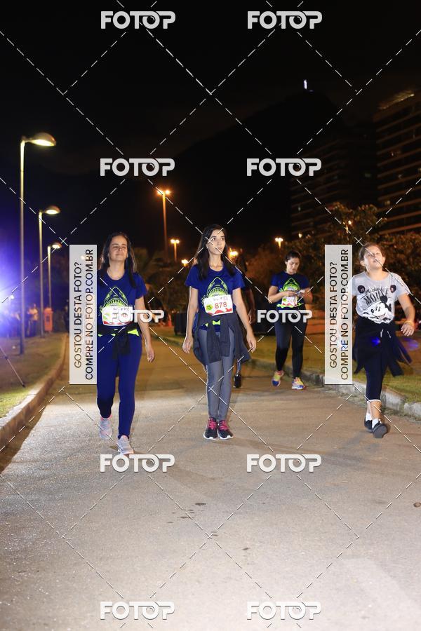Buy your photos of the eventMarines Night Run on Fotop