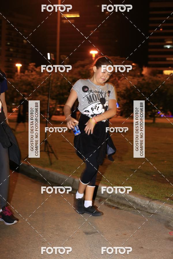 Buy your photos of the eventMarines Night Run on Fotop