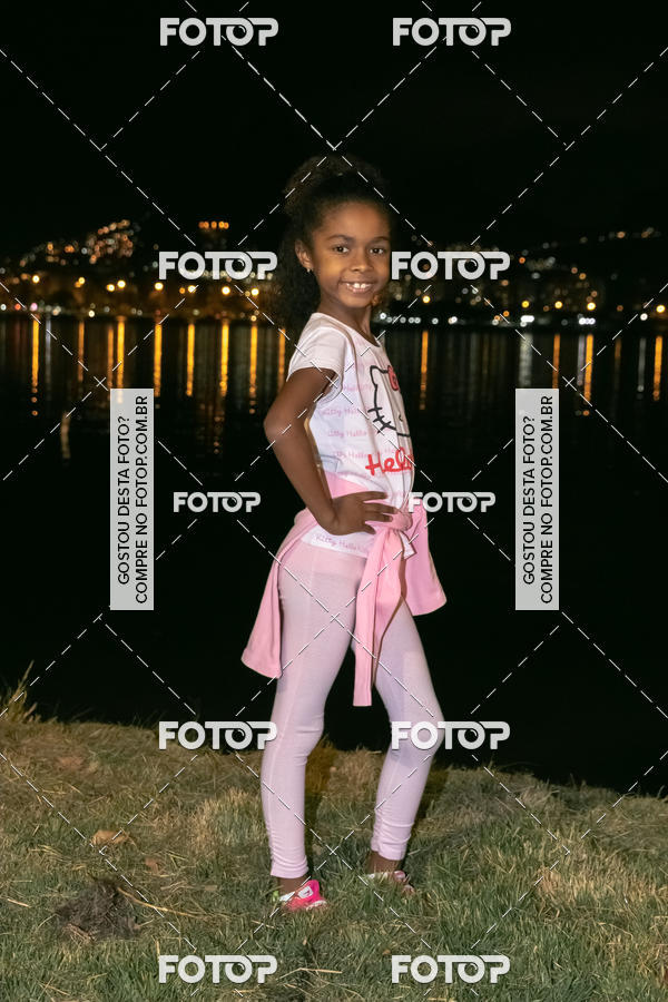 Buy your photos of the eventMarines Night Run on Fotop