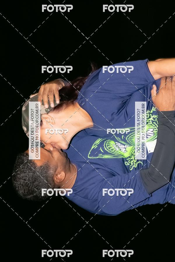 Buy your photos of the eventMarines Night Run on Fotop