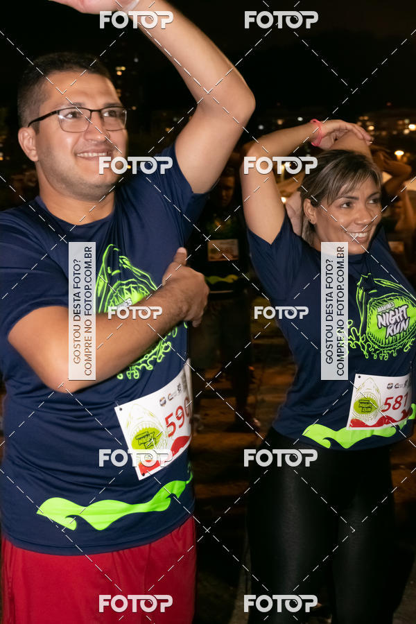 Buy your photos of the eventMarines Night Run on Fotop