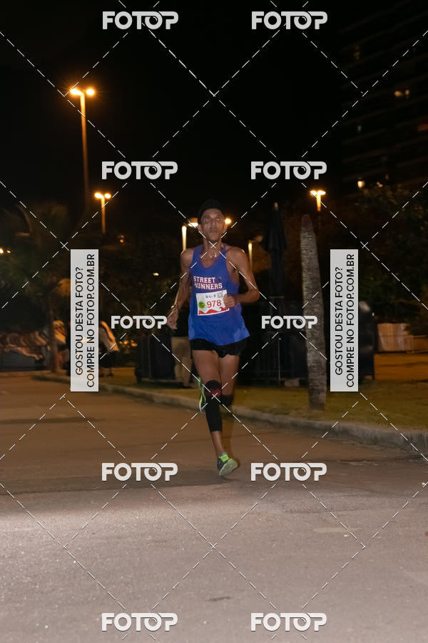 Buy your photos of the eventMarines Night Run on Fotop