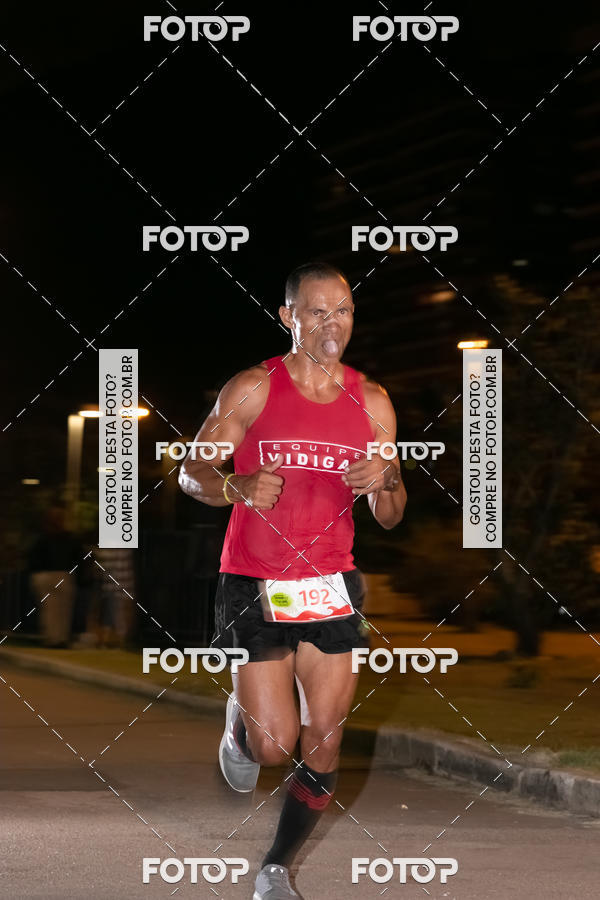 Buy your photos of the eventMarines Night Run on Fotop