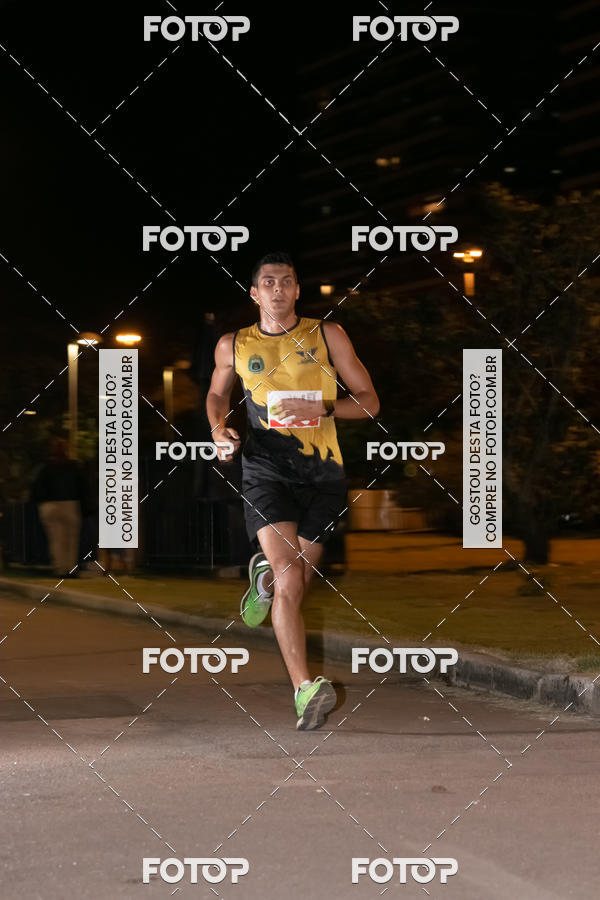 Buy your photos of the eventMarines Night Run on Fotop