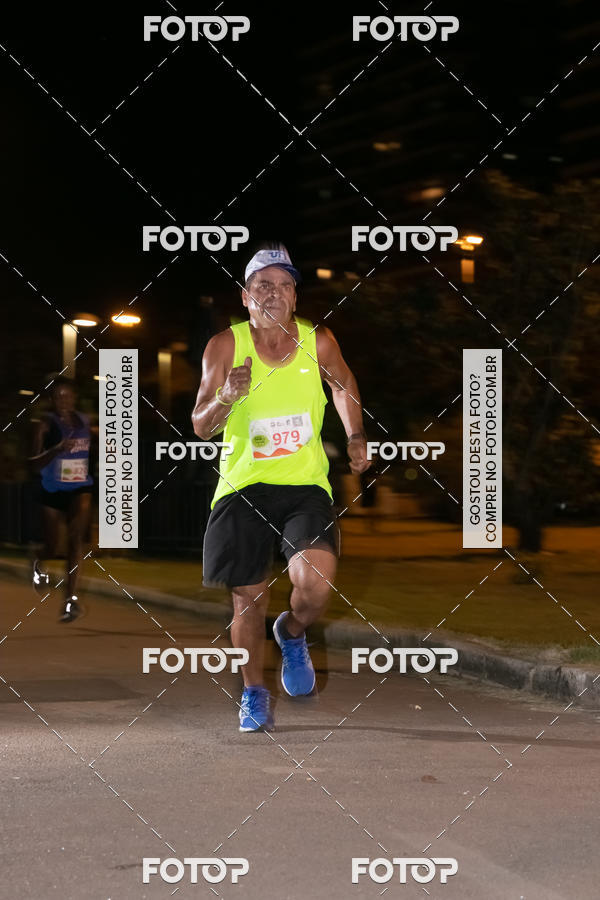 Buy your photos of the eventMarines Night Run on Fotop