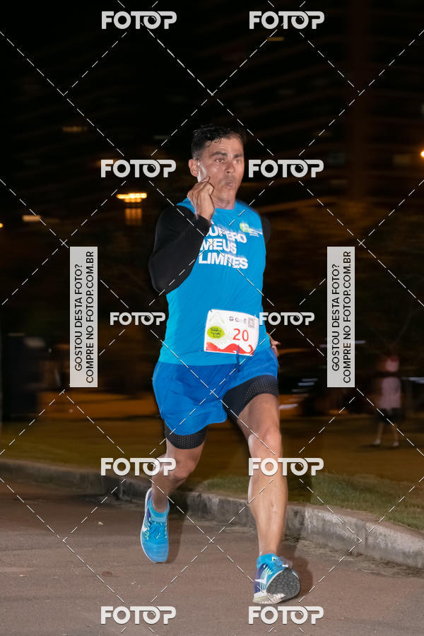 Buy your photos of the eventMarines Night Run on Fotop