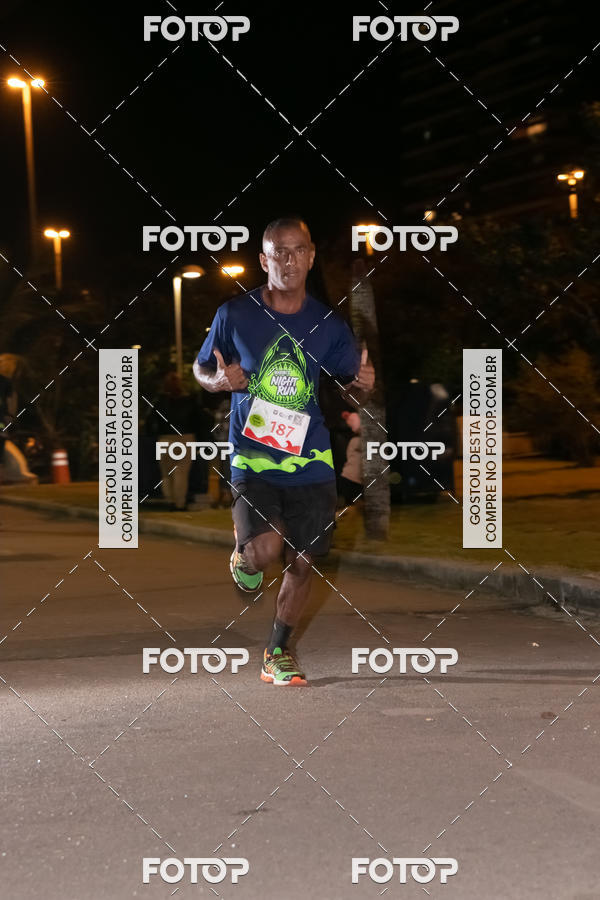 Buy your photos of the eventMarines Night Run on Fotop