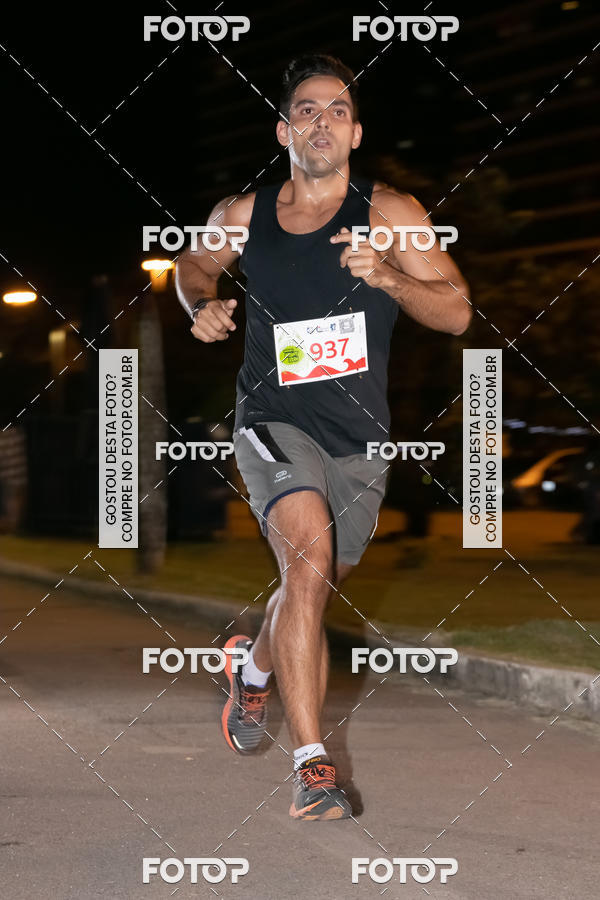 Buy your photos of the eventMarines Night Run on Fotop