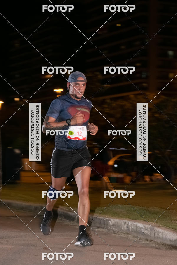 Buy your photos of the eventMarines Night Run on Fotop