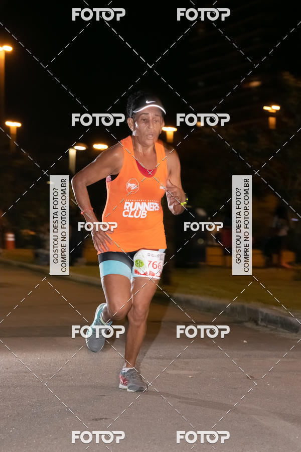 Buy your photos of the eventMarines Night Run on Fotop