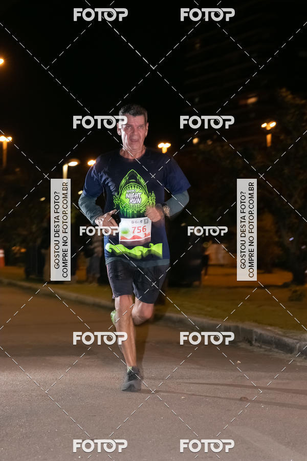 Buy your photos of the eventMarines Night Run on Fotop
